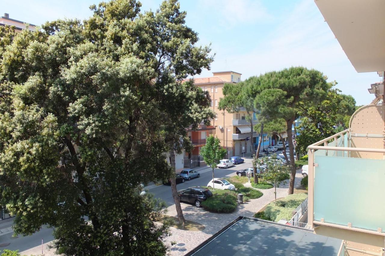 Hotel Nettuno Соттомарина Экстерьер фото