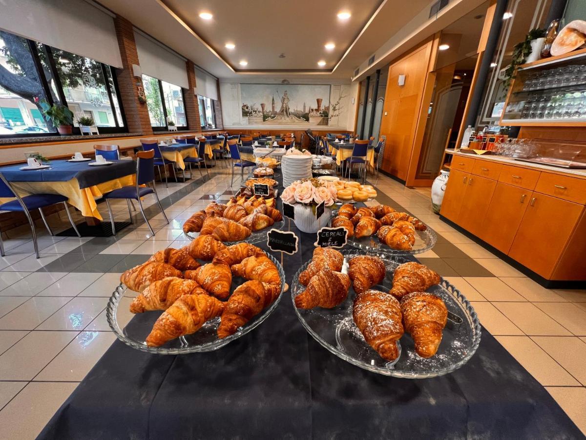 Hotel Nettuno Соттомарина Экстерьер фото