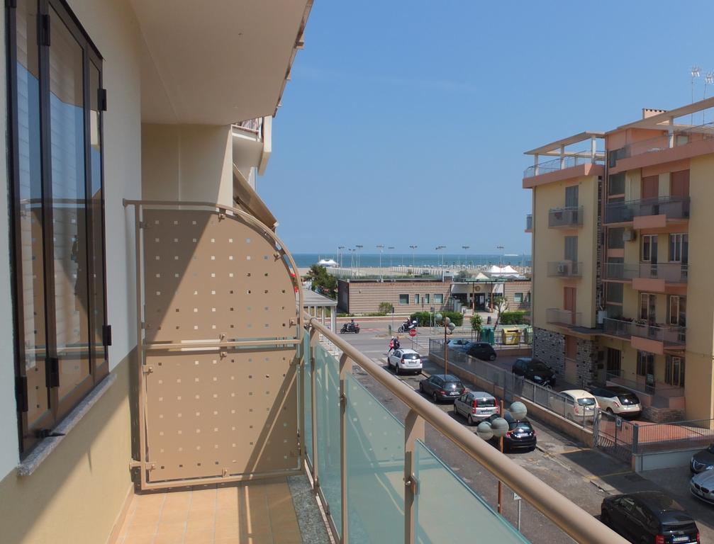 Hotel Nettuno Соттомарина Экстерьер фото