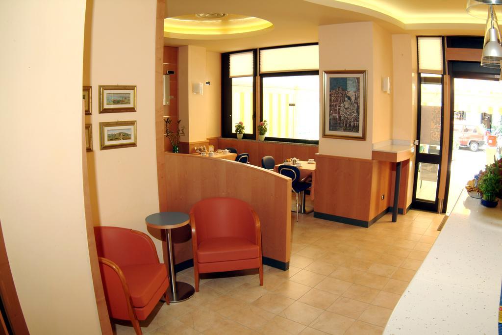 Hotel Nettuno Соттомарина Экстерьер фото
