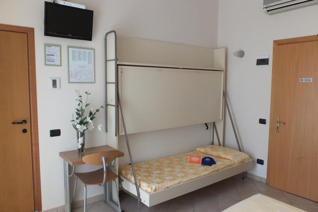 Hotel Nettuno Соттомарина Номер фото