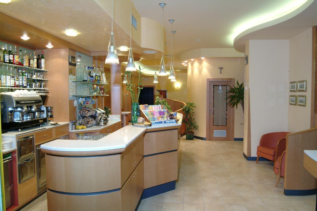 Hotel Nettuno Соттомарина Экстерьер фото